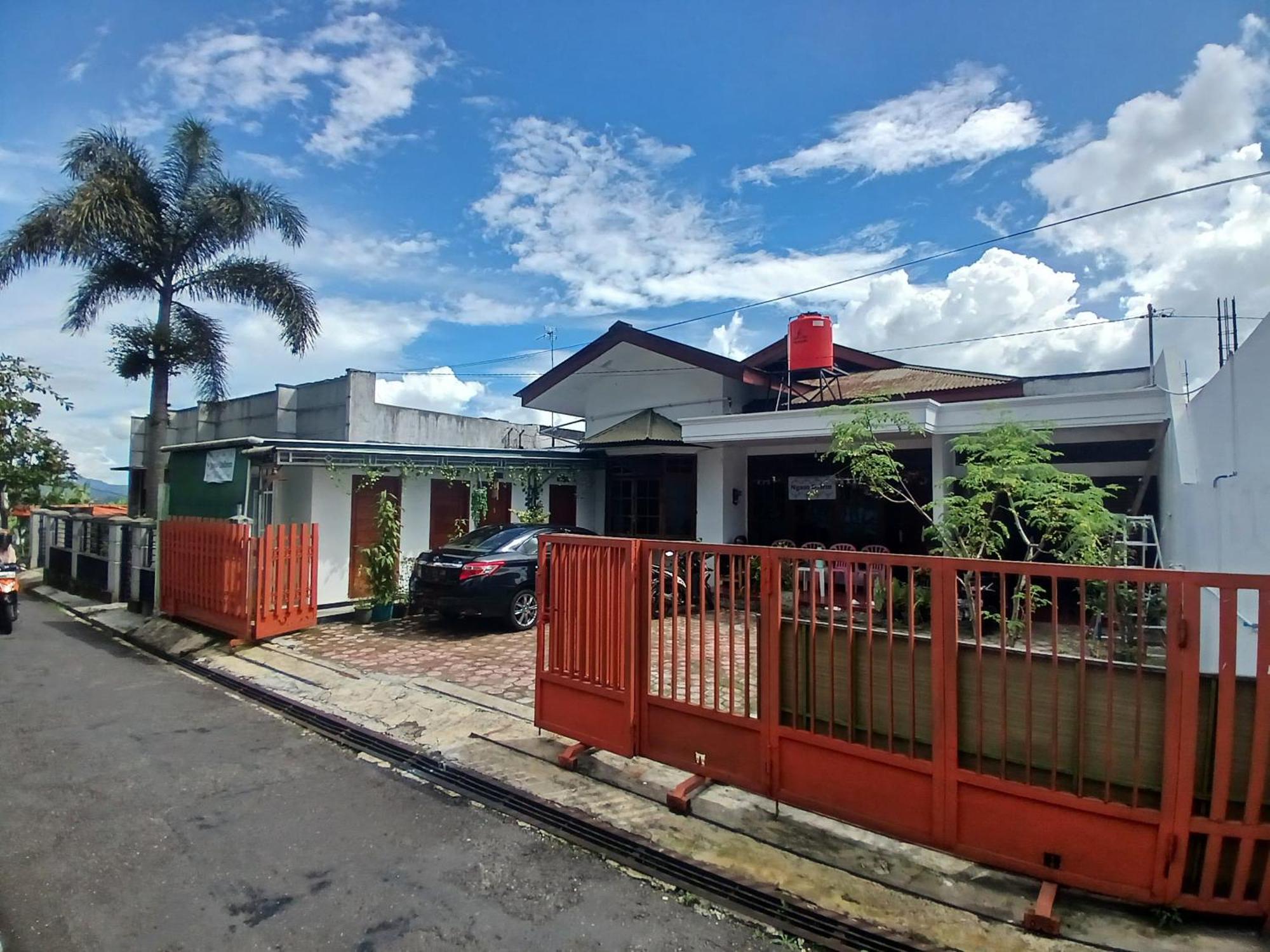 Ngaso Dalem Homestay *